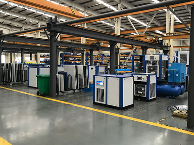 祝賀權偉機械螺桿空壓機網(wǎng)絡銷售突破萬臺